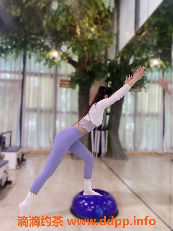 深圳楼凤-龙华薇薇安，优质服务，只需900p起！