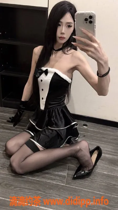 成都楼凤-成华区小维维，170cm排骨精，19岁85斤