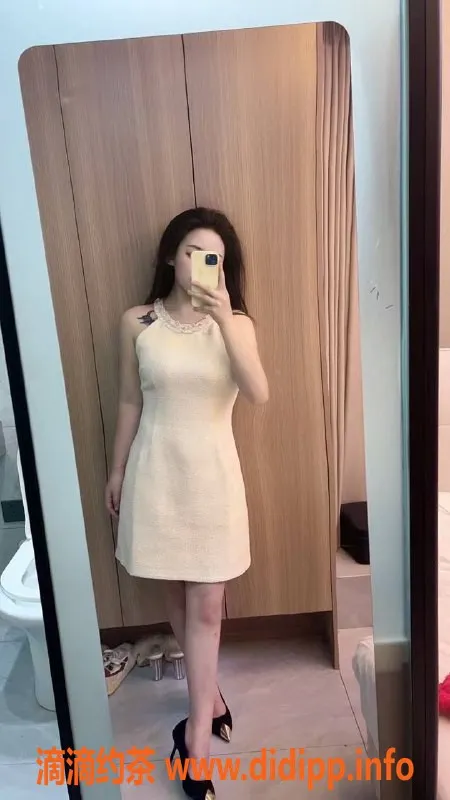 广州楼凤-白云AA少妇69P，舌吻体验，600元起