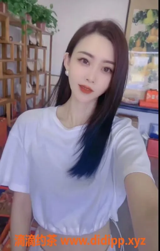 武汉-洪山区27岁白皮肤御姐芯芯，168高D胸，服务全享