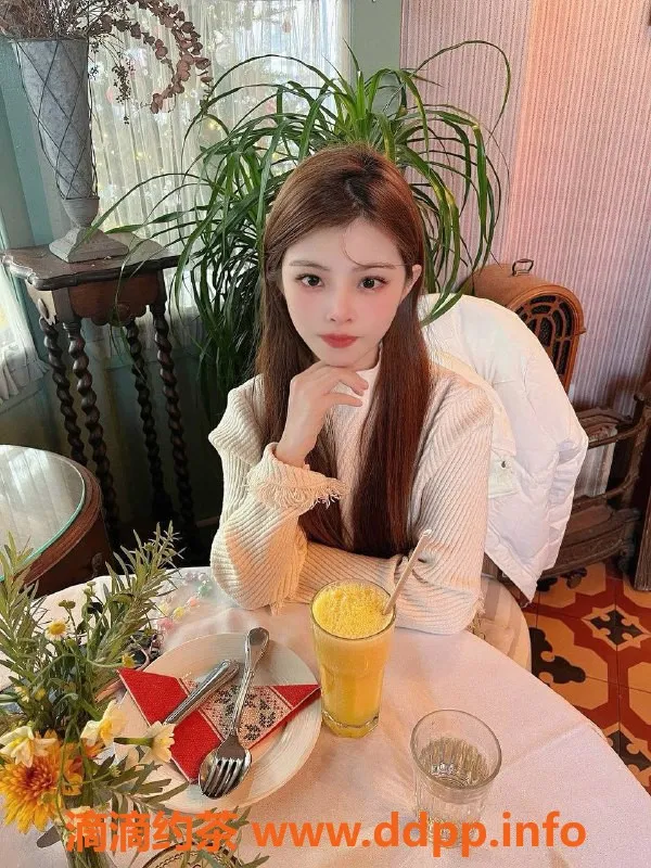 上海楼凤-浦东小乖，身高162，价格900P，甜美可人