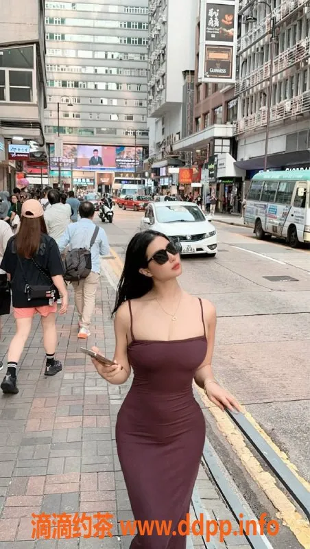 南京楼凤-江宁拿铁小女友，22岁163身材诱人