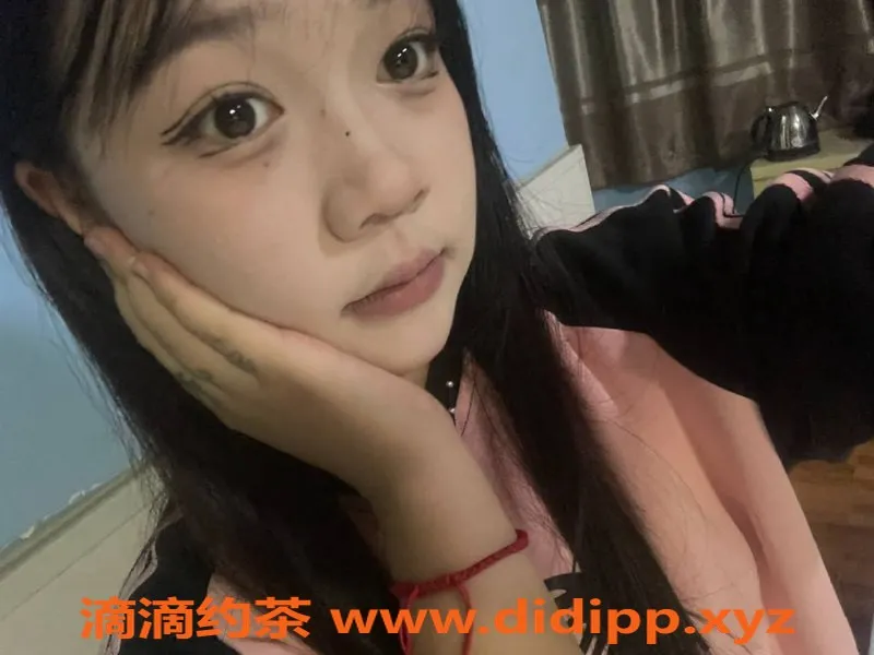 成都楼凤-成都安安，17岁匀称嫩妹，首次出击仅500元