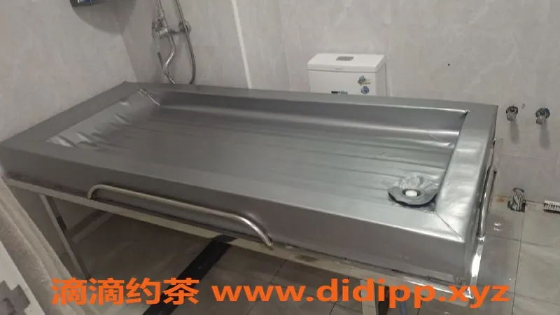 上海楼凤-普陀小妖精，27岁36C，360全景服务等你体验