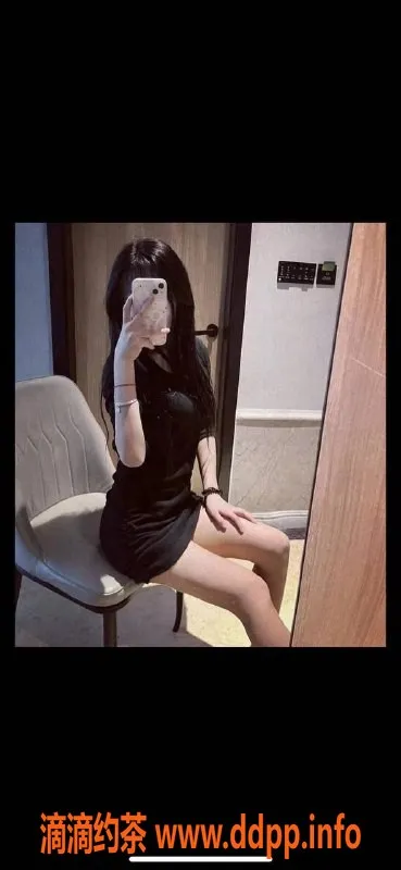 成都楼凤-武侯区小雪，550元高颜值小妹，耐看服务好