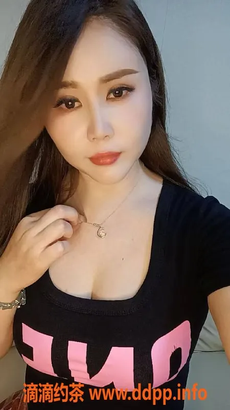 广州楼凤-白云少妇琪琪，450元舌吻服务