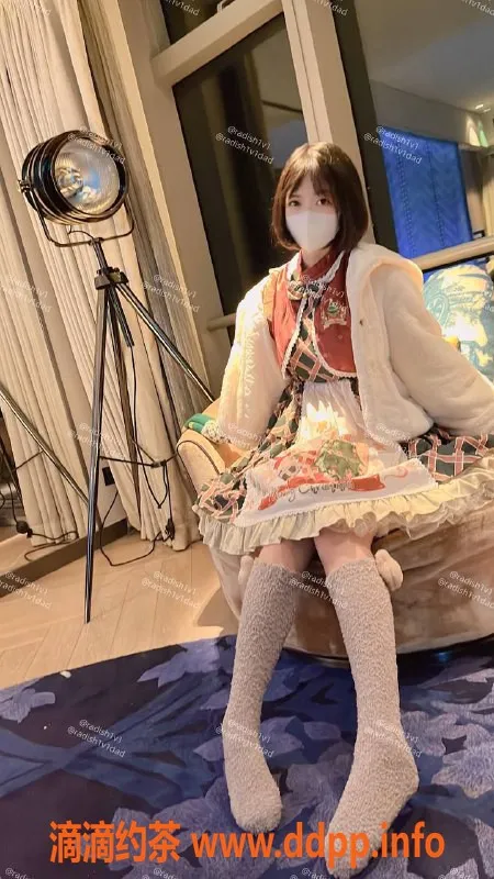 深圳楼凤-深圳广州小萝卜，168cm少女胸B，价格3k起