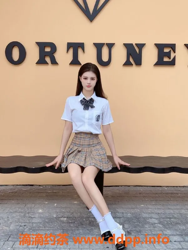 北京楼凤-朝阳徐梦茹，163高45kg可陪浴