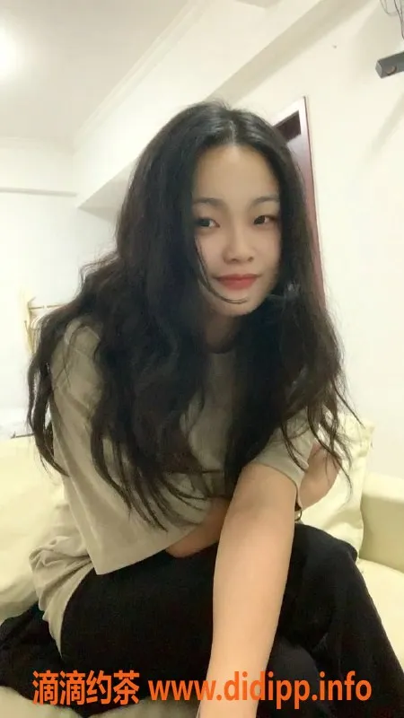 广州楼凤资源信息,荔湾小鸭，500元热情服务，已视频验证