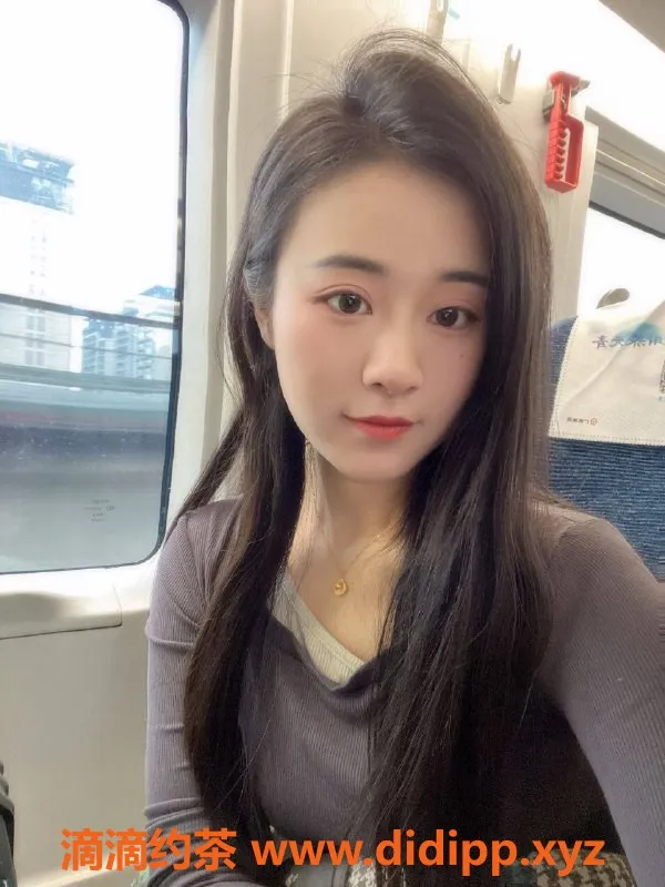 深圳楼凤-龙岗萌萌，课费800p，1500pp服务超值