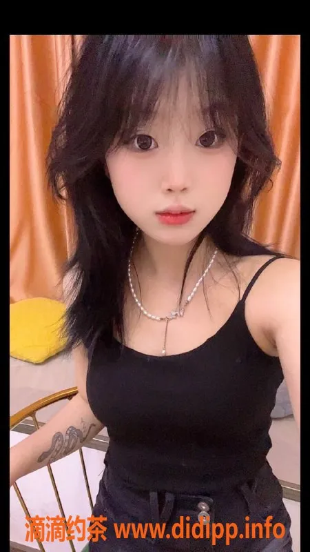 成都楼凤-成华区小花生，163筷子腿，青春女友感，超nice!