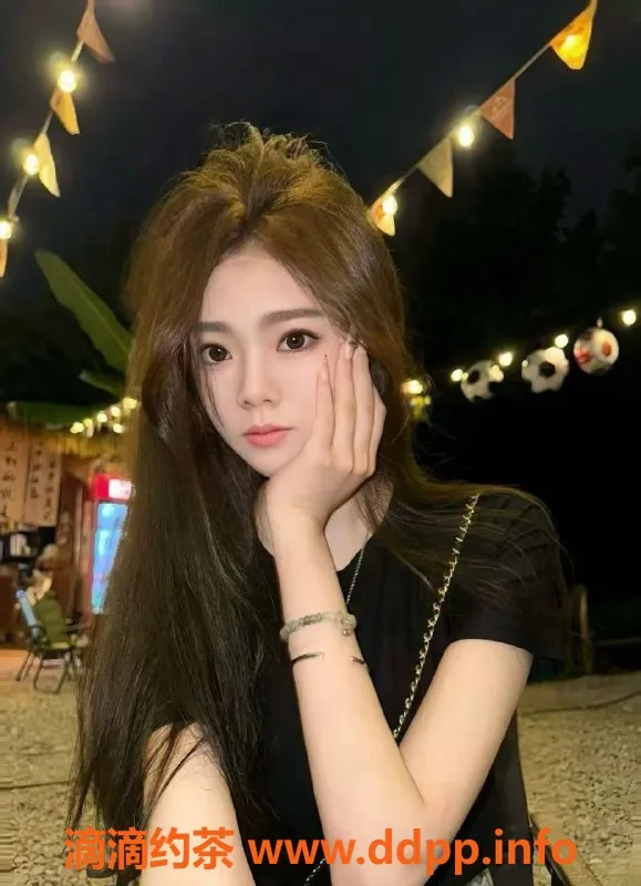 成都楼凤-锦江区御姐琪琪儿 24岁胸b身材瘦 服务好价700起