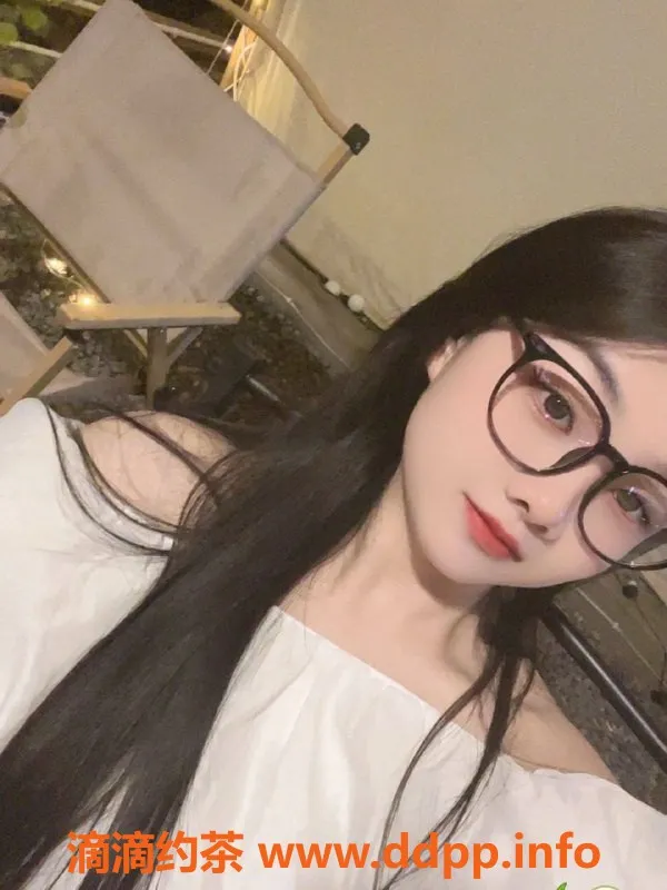 南京楼凤-建邺区18岁嫩妹欣欣，170cm C罩杯，700P起