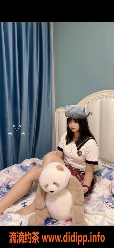 成都上门服务-成都铃铛，18岁匀称嫩妹，400元起服务