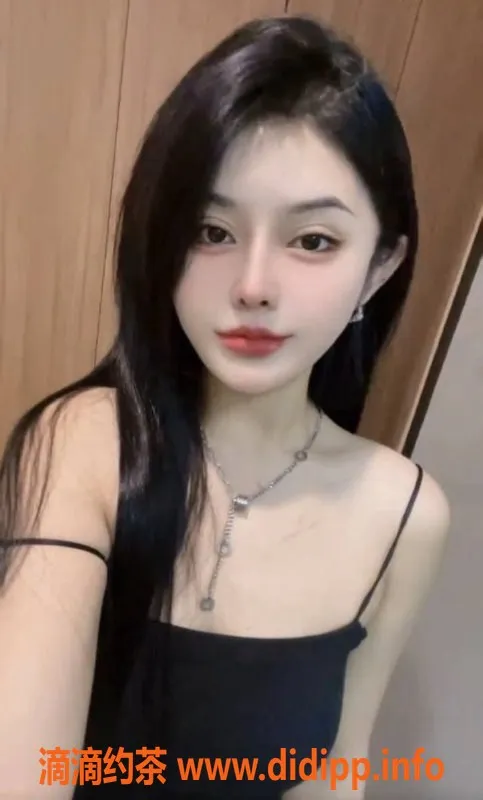 上海楼凤-静安凡凡，170身高，46体重，1400起