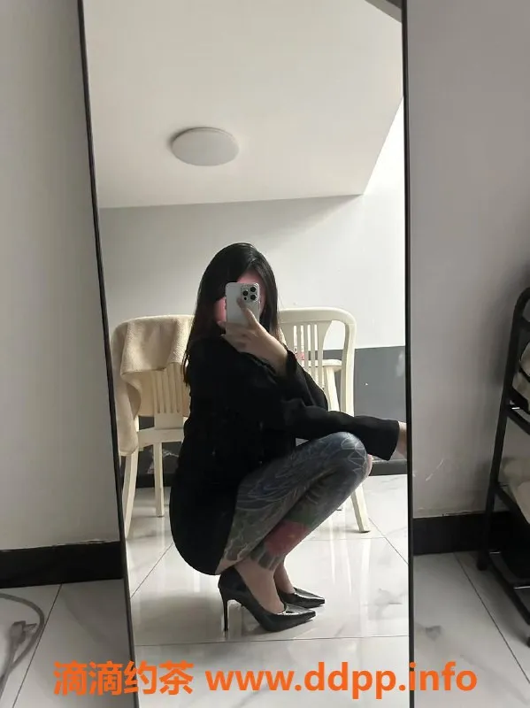 长沙楼凤资源信息,雨花区小荷，身高165，19岁，C罩杯，服务多样