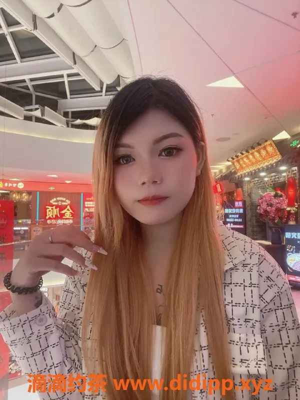 广州楼凤-白云金沙洲琪琪，600元舌吻69P服务