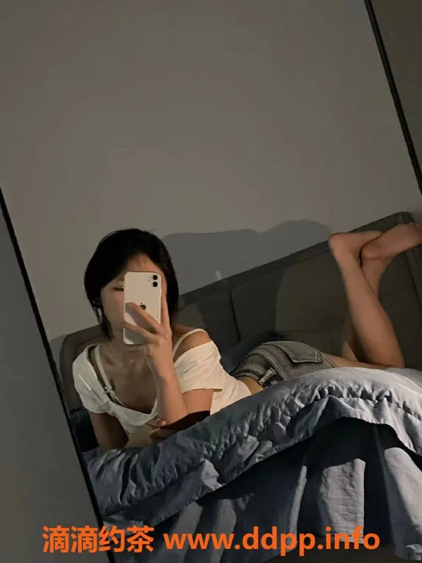 杭州楼凤-拱墅区草莓小萝莉，800元体验不容错过