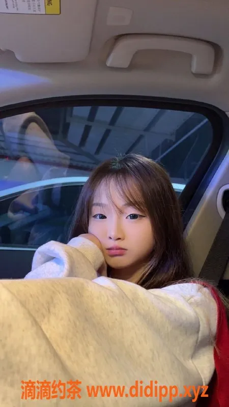 成都楼凤-成华区19岁小排骨妹子，B罩杯成熟女性魅力！