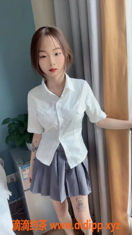 成都楼凤-成华区19岁小排骨妹子，B罩杯成熟女性魅力！