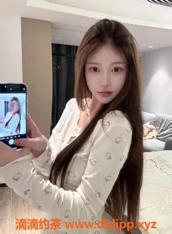 成都楼凤-茜茜，20岁嫩妹，身高162，熊c，900元体验