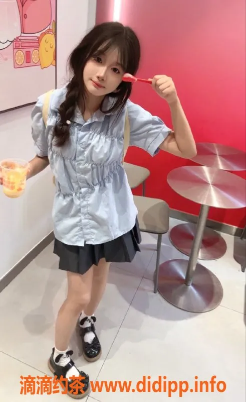 深圳楼凤-龙岗欣欣，课费999p，服务优质