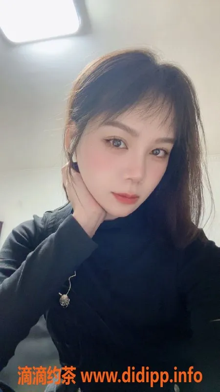 深圳楼凤-深圳小菲菲，23岁169高，700起超值服务