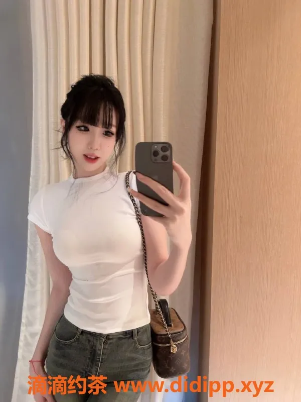 上海楼凤-闵行小妖，超值20张内服务等你来体验！