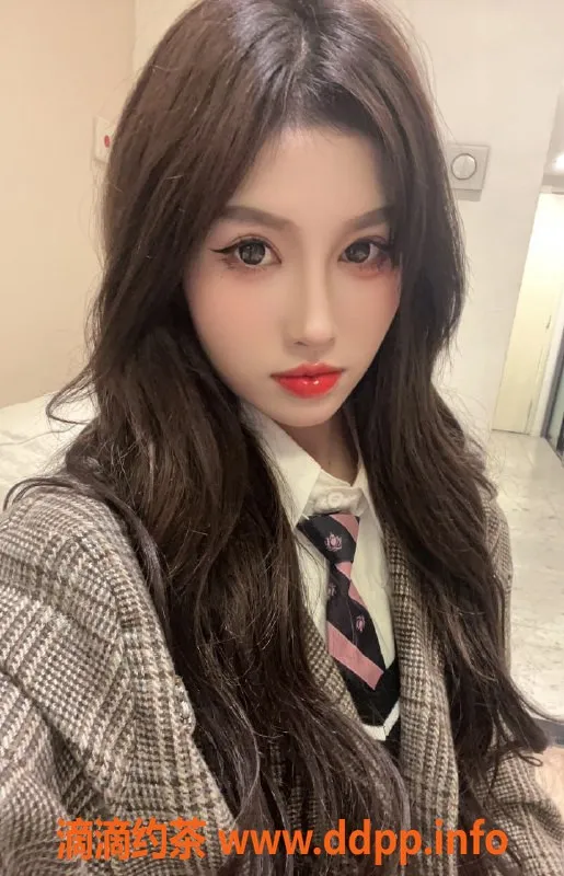 上海楼凤-静安婧格格，165cm B罩杯，1500元起服务