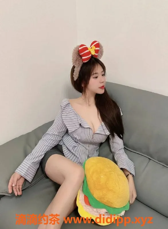 深圳楼凤资源信息,龙华眯眯，700元课程，体验不一样的服务