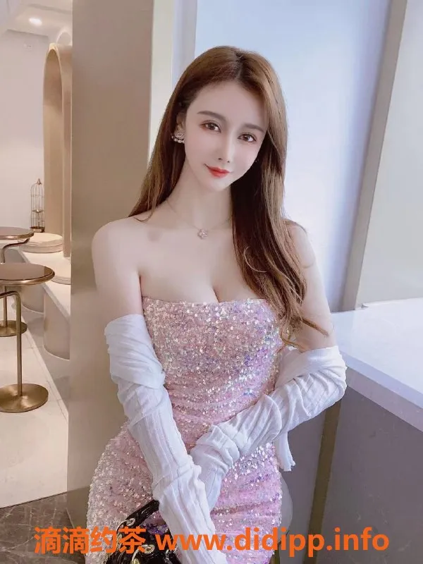 上海楼凤-闵行小梦瑶，167身高C罩杯，陪浴服务