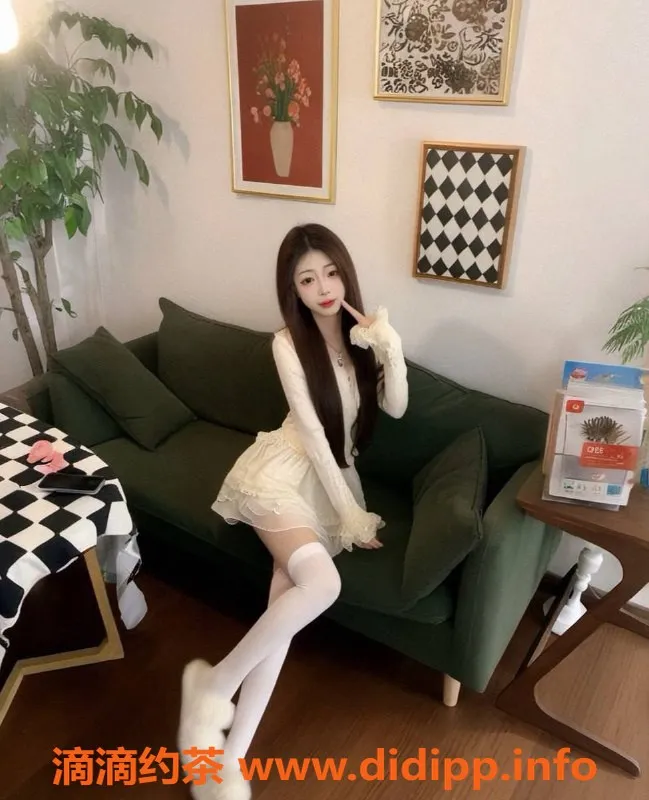 深圳楼凤-宝安菡菡，900元私密服务等你来体验