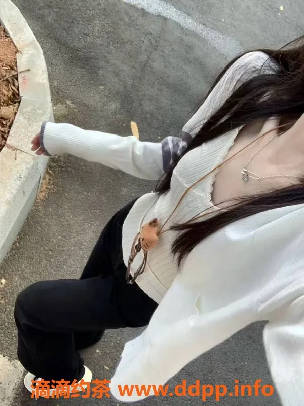 成都外围-成都高挑御姐八万，17岁身高170，体验仅800元