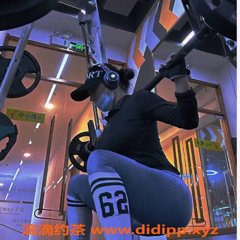 深圳楼凤-深圳南山莫妮卡，千元档大胸御姐！