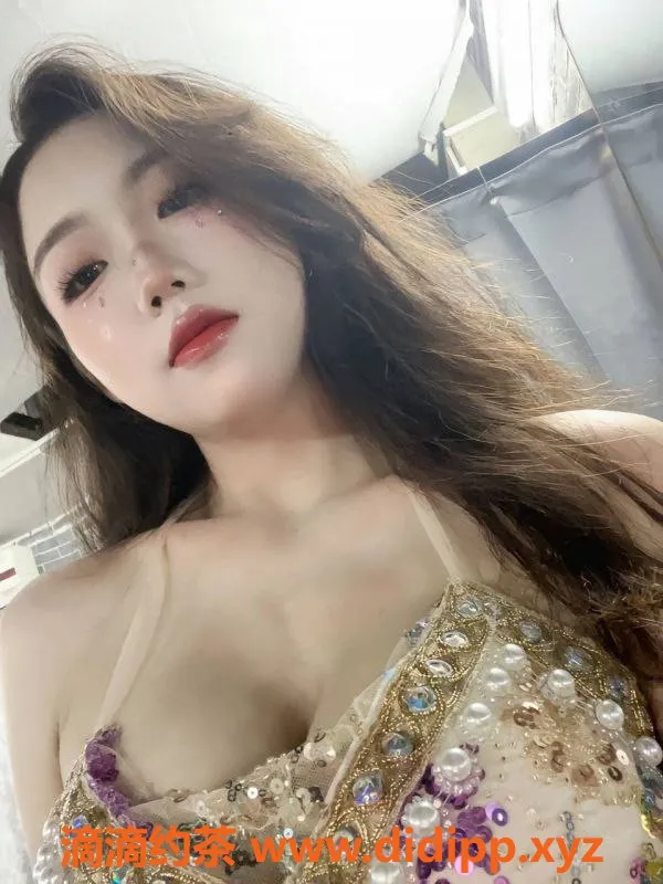 深圳楼凤-南山钰琪儿，23岁身高167，600元一次