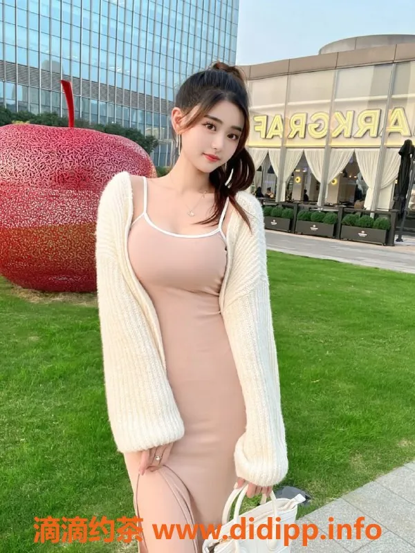 东莞楼凤-东莞七七，颜值身材俱佳，完美体验等你来