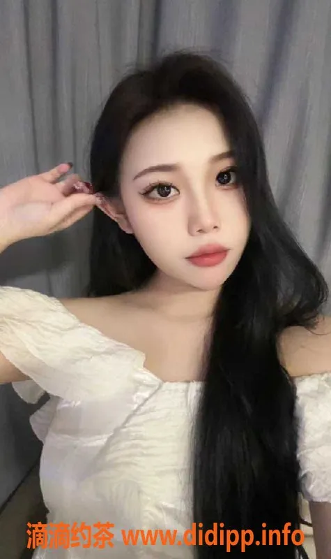 广州楼凤-三溪嫩妹昕儿，20岁165cm，体验超值服务