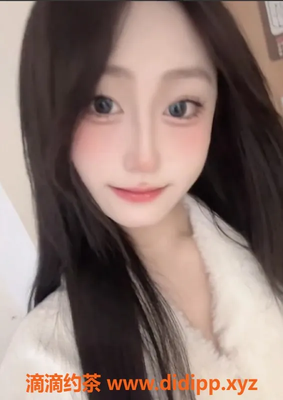 成都楼凤资源信息,17岁小欲，171cm排骨精，800元体验清纯与调教