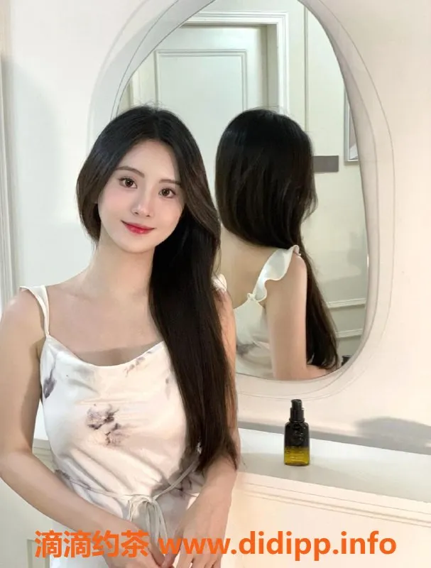 深圳楼凤资源信息,龙华嫩妹爱丽丝，P1800起享绝妙服务