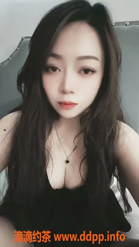 长沙楼凤-开福区魅颖，160cm C杯，28岁莞式精品服务