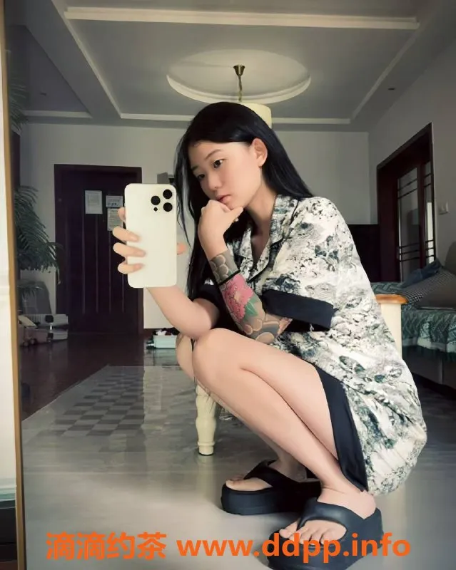 成都楼凤资源信息,成都嫩妹小兰兰，162cm，18岁，400元陪洗