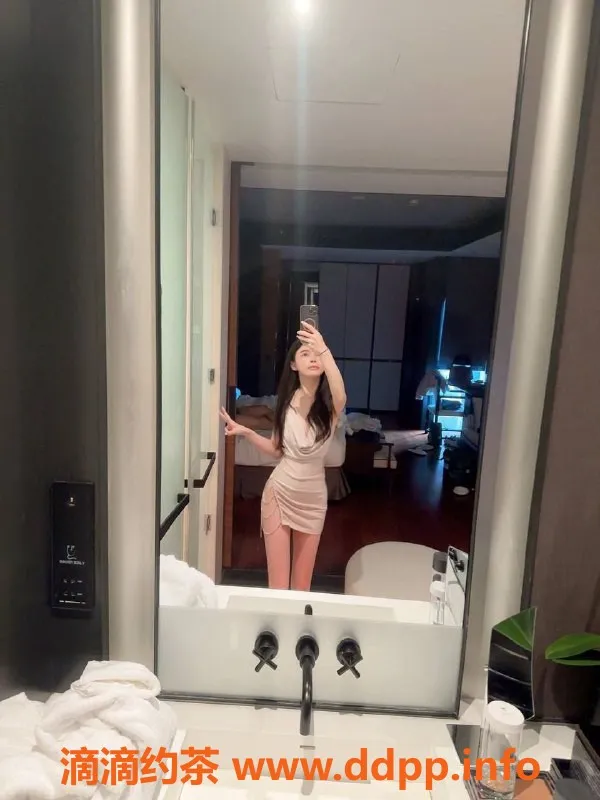 南京楼凤-南京南站怡宝热情服务，24岁身高162