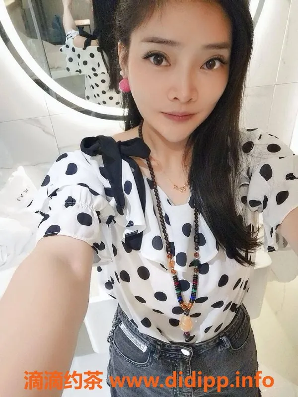 广州楼凤资源信息,白云区艺名李小璐，800元体验服务