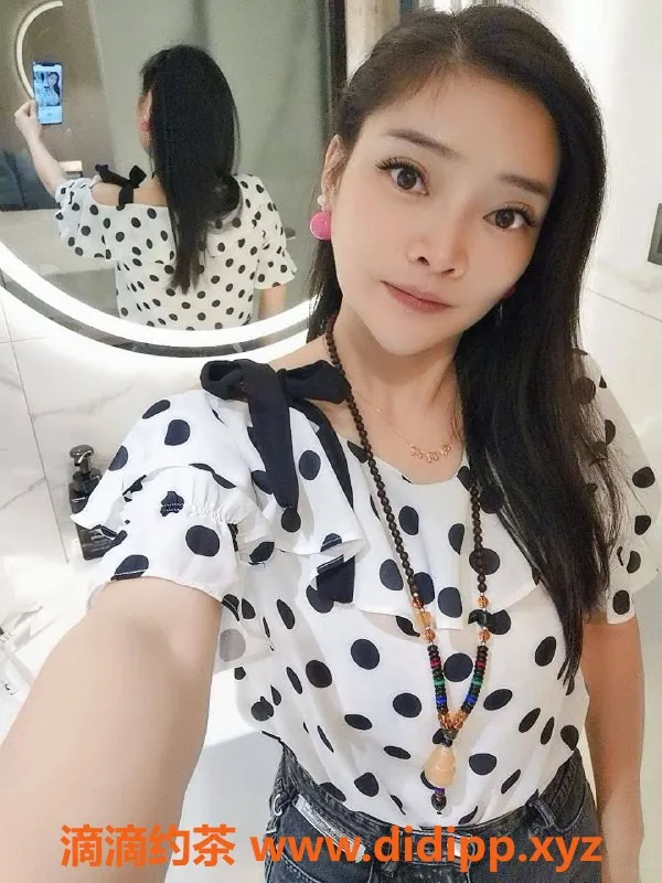 广州楼凤-白云区艺名李小璐，800元体验服务