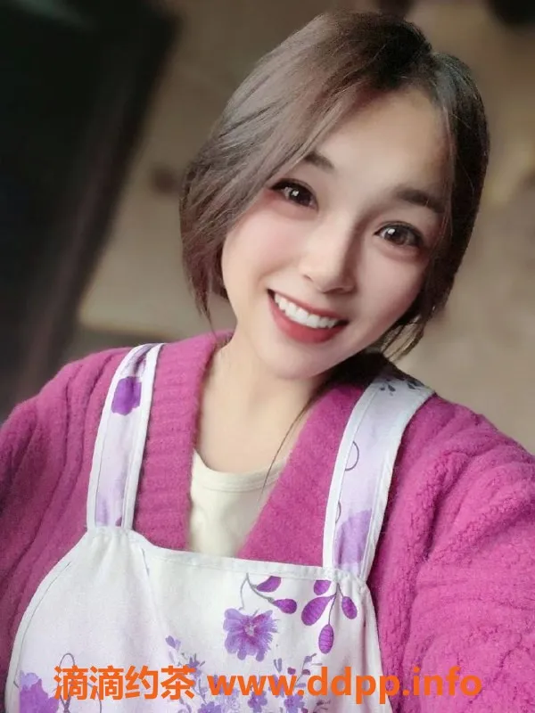 杭州楼凤-上城区兜兜，00后嫩妹，C杯活泼妹子