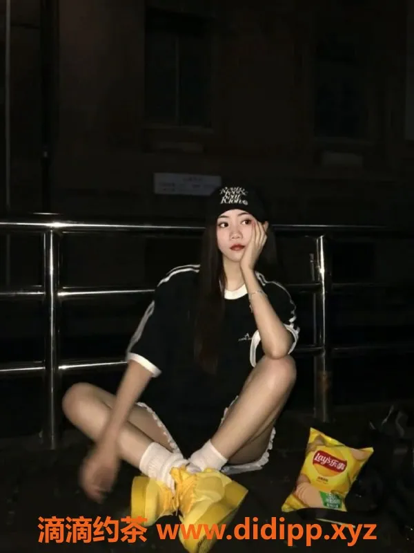 上海楼凤-闵行嫩妹叶若雨，18岁34B只需800元