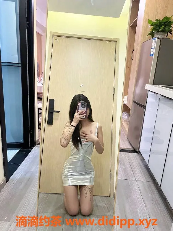 成都楼凤资源信息,武侯区小佳，嫩妹车服务，课时费7p