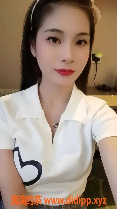 长沙楼凤-岳麓区小云朵，25岁162cm C罩杯，服务多样