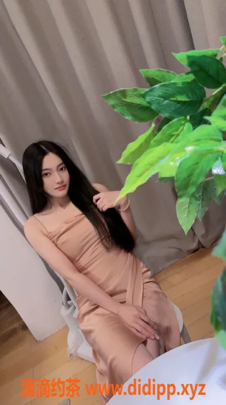 北京楼凤-朝阳芳芳，163身高C罩，陪浴服务享受！