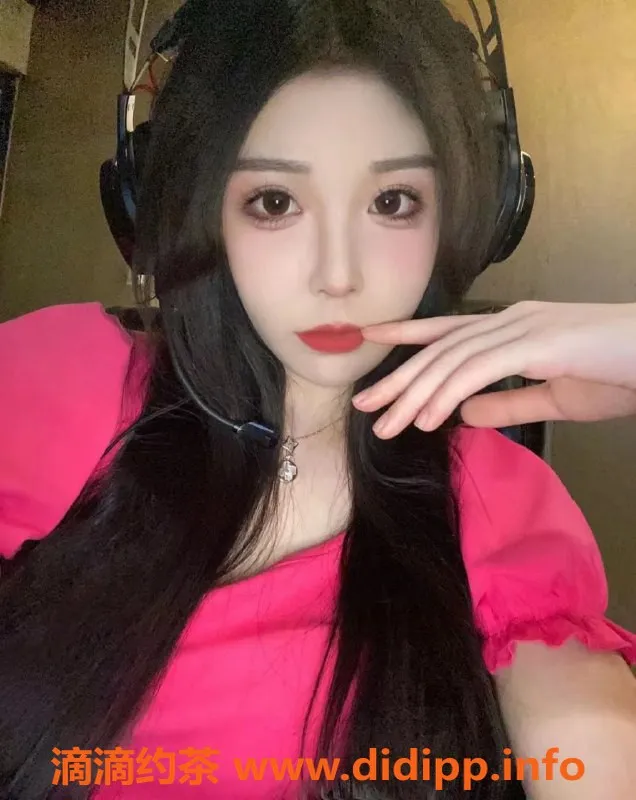 深圳楼凤资源信息,深圳福田七七，22岁，身高163，1600元/次